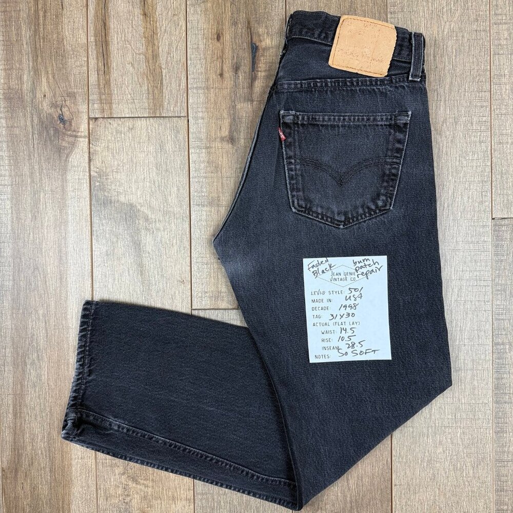 1998 Vintage Levi’s USA 501 Tag 31x30 Actual 29x28.5